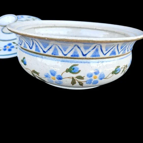 Vintage Studio Pottery Stoneware Ceramic Caserole with Lid Signed Gisela 1979 - Picture 3 of 14